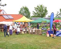 Eichsfelder Werkstätten stellen Produkte aus dem Werksattladen in Heiligenstadt beim Naturparkfest in Fürstenhagen vor